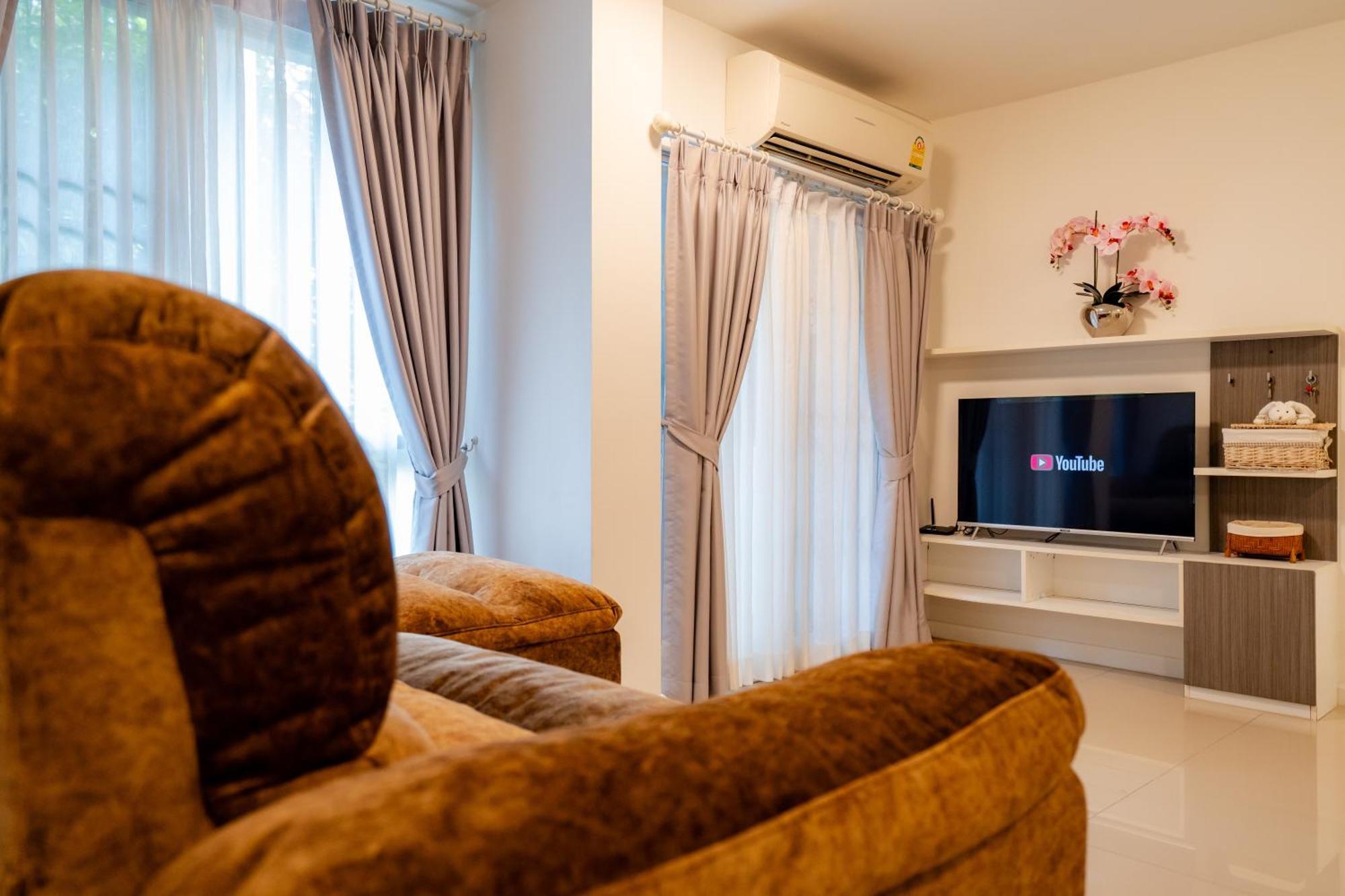 Căn hộ Luxury 2 Bedroom Old 168 *